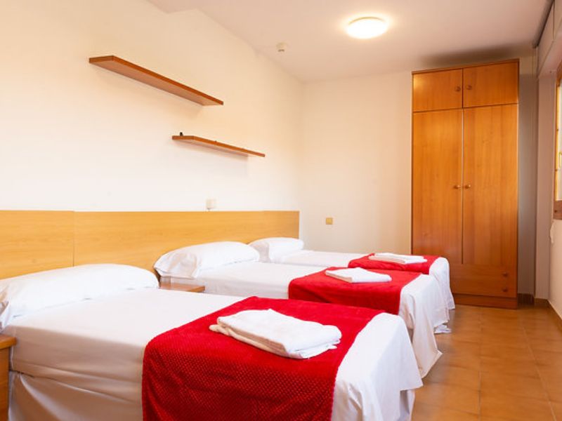 habitacion hostal legaz