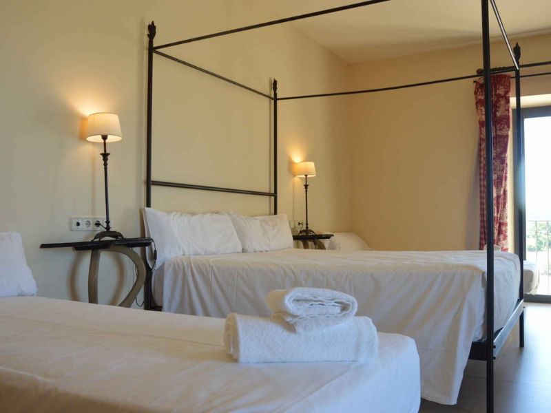 habitacion hotel villa marcilla